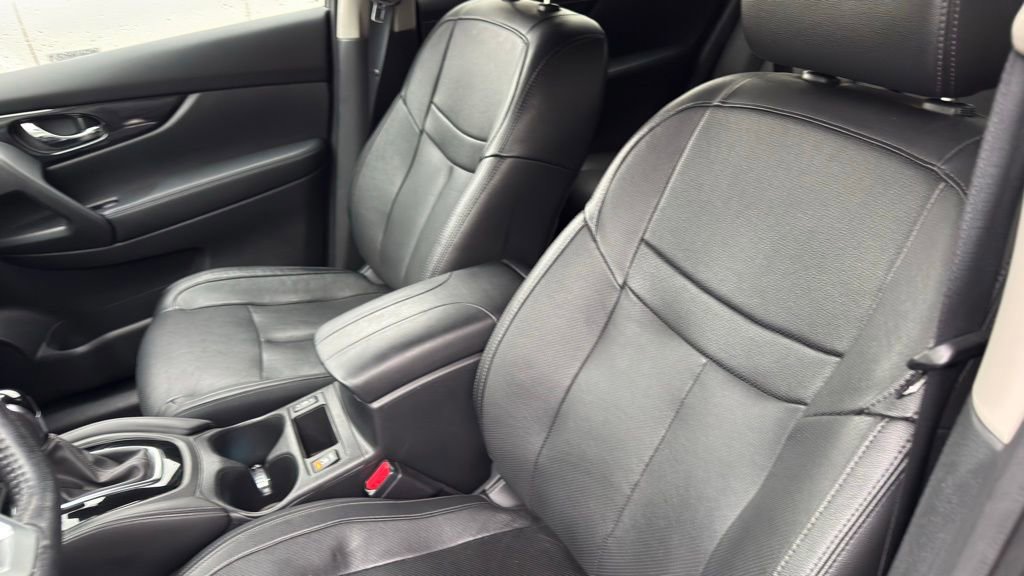 Used 2019 Nissan Rogue SL w/ Premium Package image 11