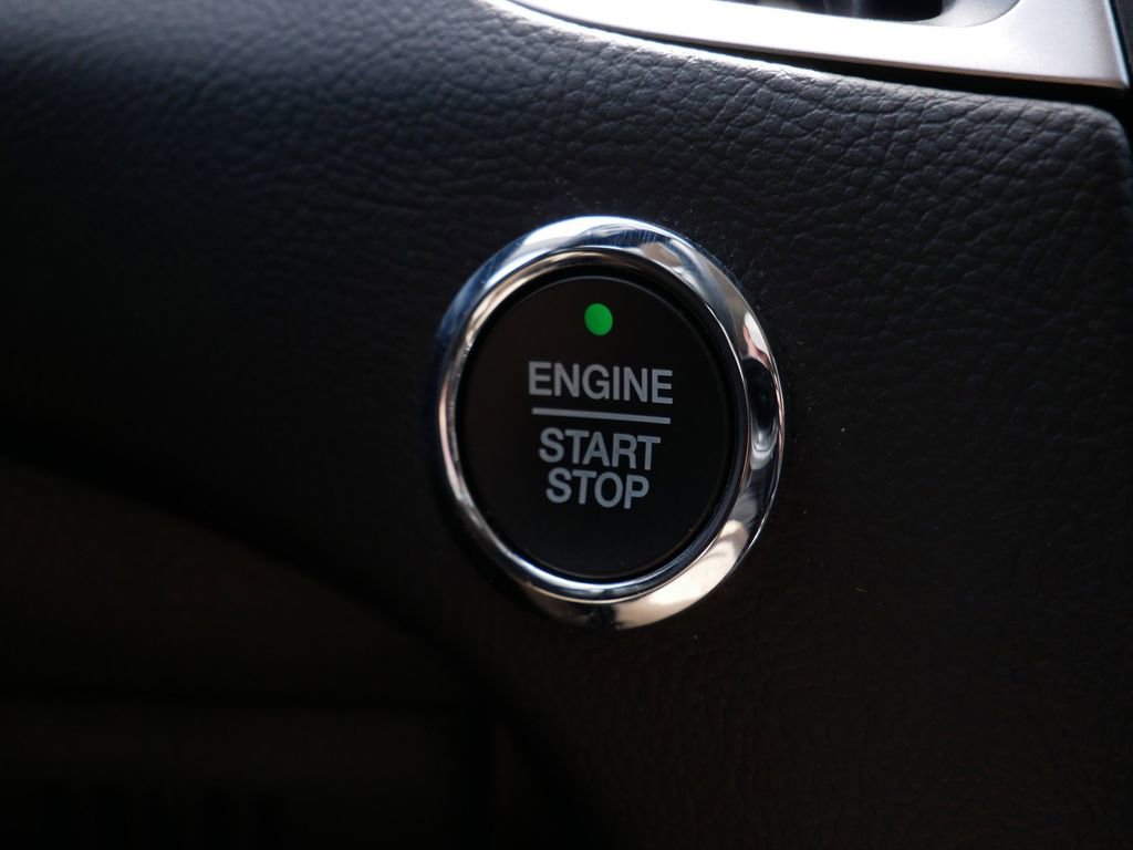 Certified 2019 Ford Edge SEL w/ Equipment Group 201A AWD/4WD image 24