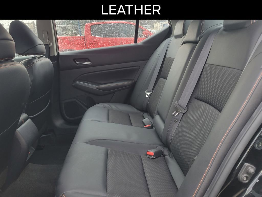 Used 2022 Nissan Altima 2.5 SR w/ Midnight Edition Package image 10