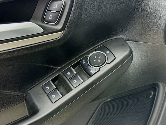 Certified 2021 Ford Escape SE image 17