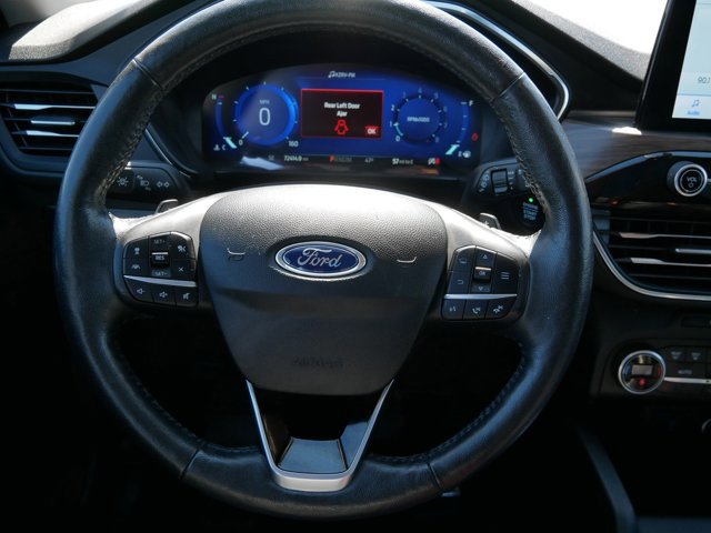Certified 2020 Ford Escape Titanium AWD/4WD image 18