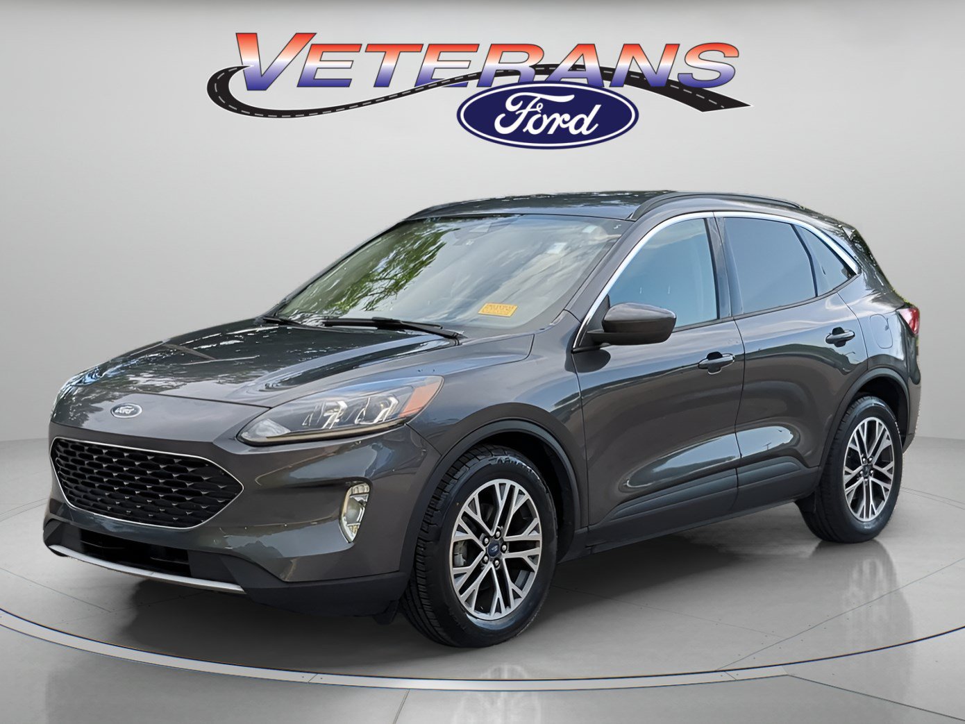 Certified 2020 Ford Escape SEL FWD image 1