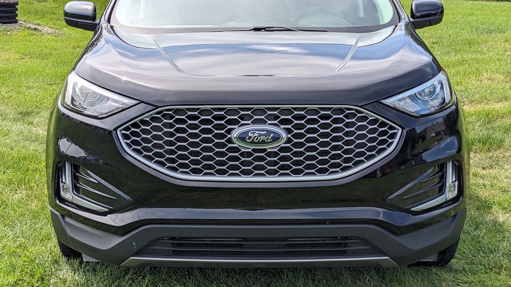 Certified 2023 Ford Edge SEL w/ Convenience Package AWD/4WD image 9
