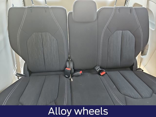 Used 2024 Chrysler Voyager LX FWD image 14