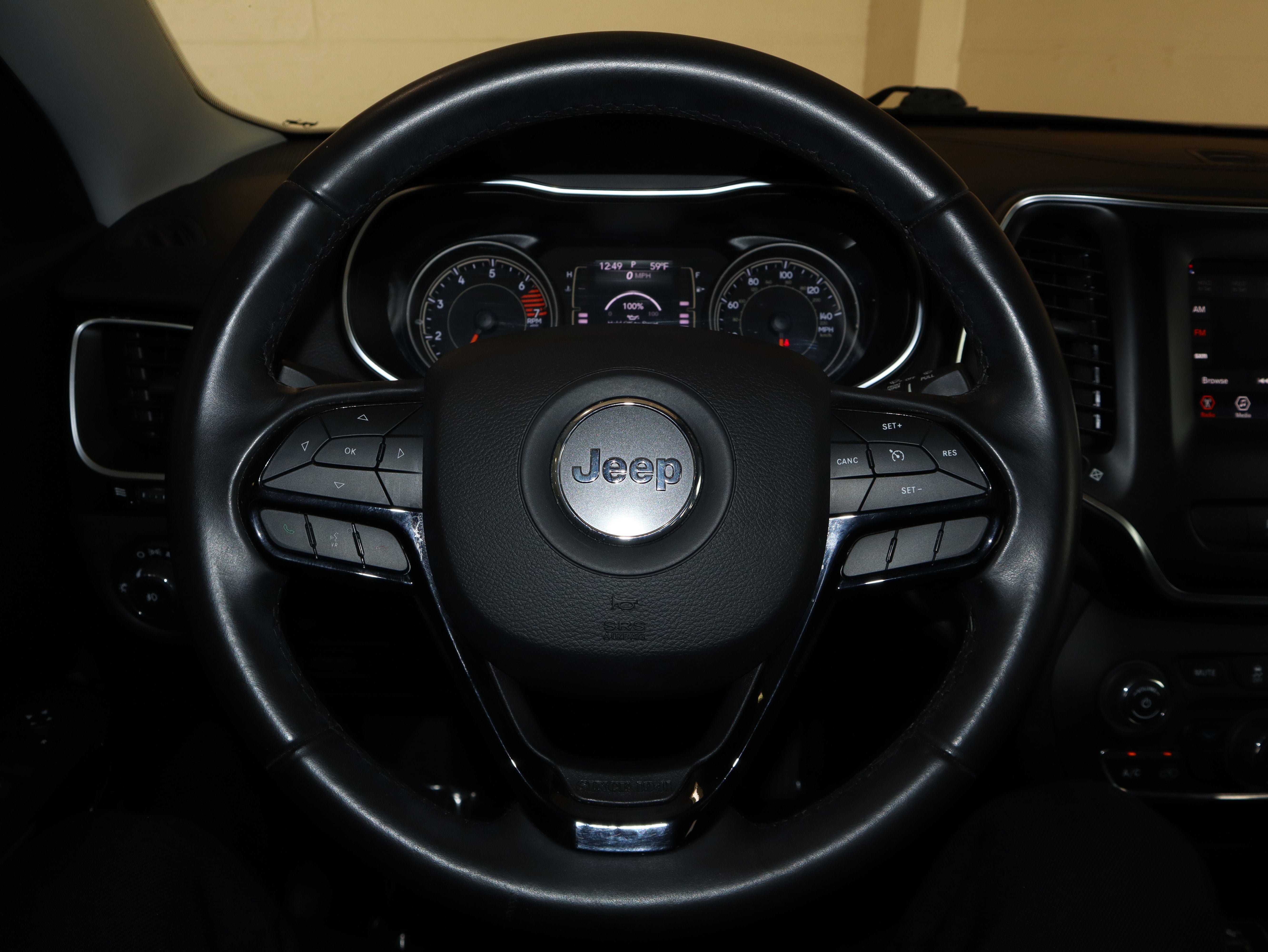 Used 2019 Jeep Cherokee Latitude Plus FWD image 24