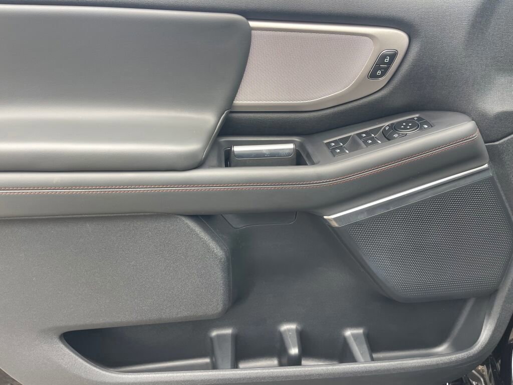 Certified 2025 Ford Expedition Active image 14