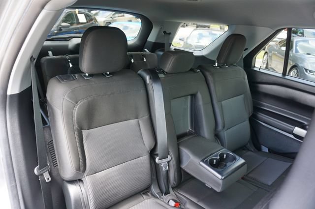 Certified 2023 Ford Explorer XLT RWD image 17