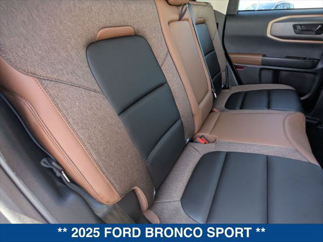 Certified 2025 Ford Bronco Sport Outer Banks w/ Outer Banks Tech Package+ AWD/4WD image 22