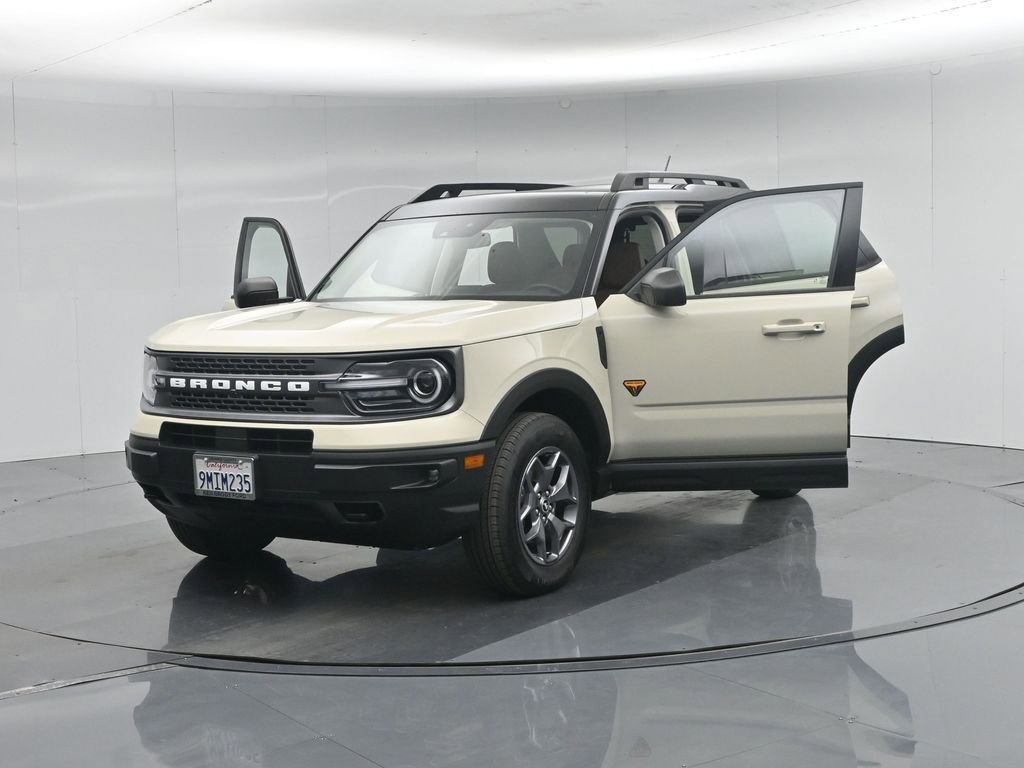 Certified 2024 Ford Bronco Sport Badlands w/ Premium Package AWD/4WD image 36