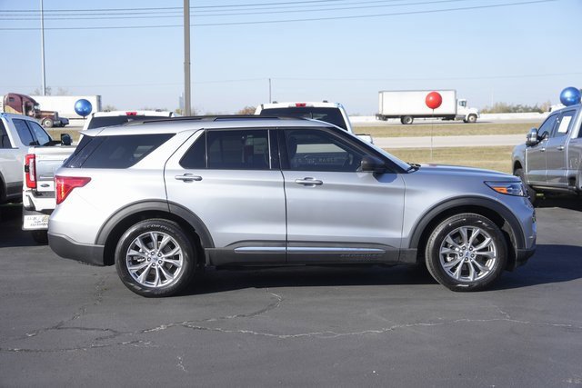 Certified 2023 Ford Explorer XLT w/ Equipment Group 202A image 3