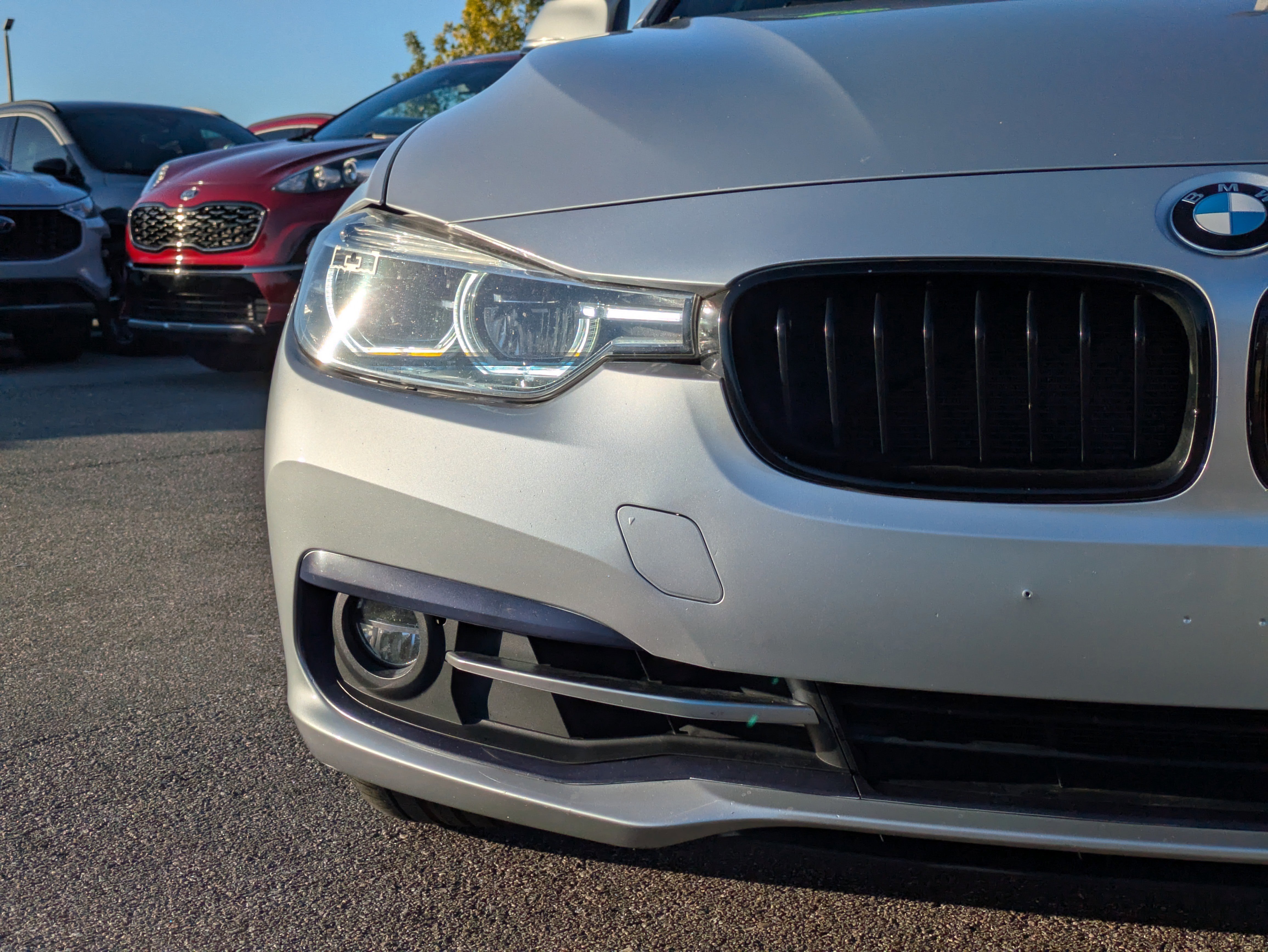 Used 2018 BMW 330i xDrive Sedan image 9