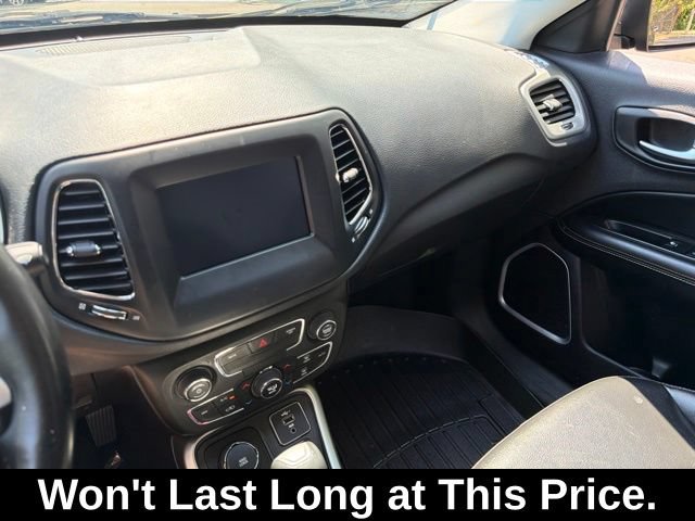 Used 2020 Jeep Compass Latitude AWD/4WD image 30