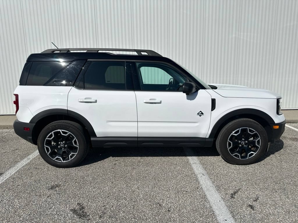 Certified 2025 Ford Bronco Sport Outer Banks w/ Outer Banks Tech Package+ AWD/4WD image 9