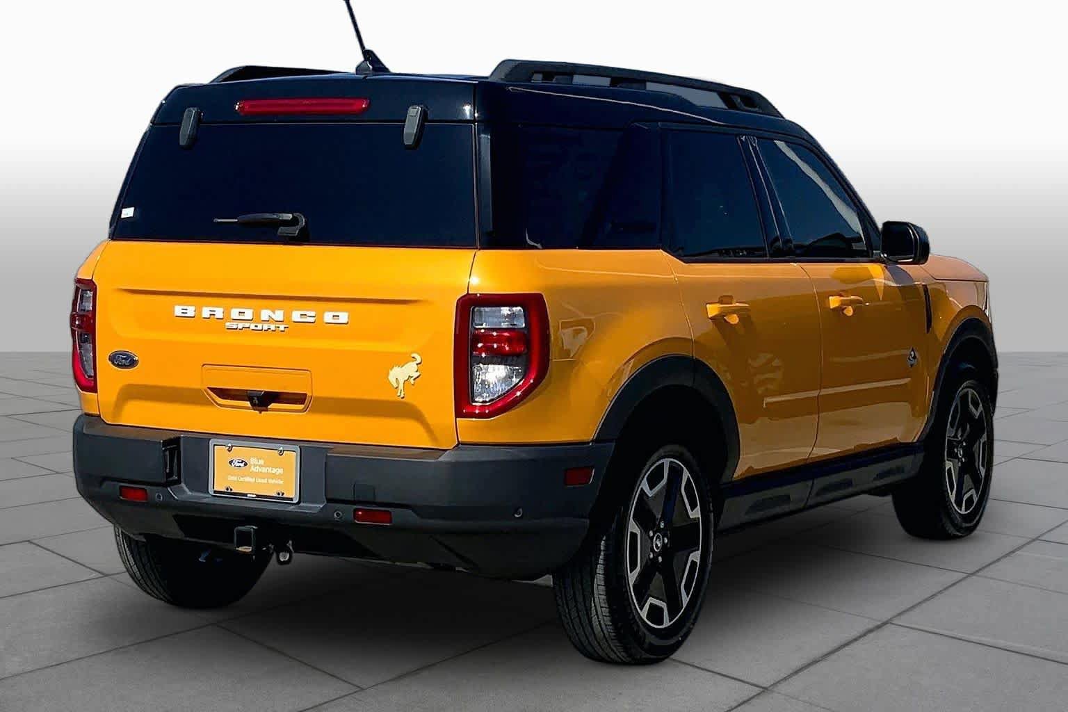 Certified 2022 Ford Bronco Sport Outer Banks w/ Tech Package AWD/4WD image 13