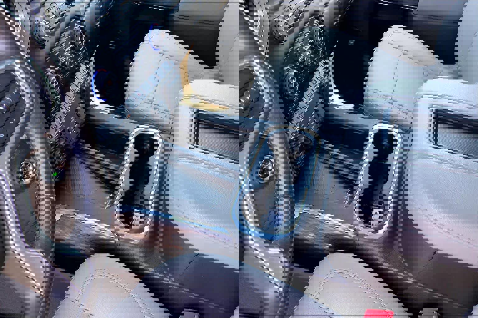 Used 2022 Chevrolet Silverado 2500 LTZ w/ LTZ Convenience Package image 17