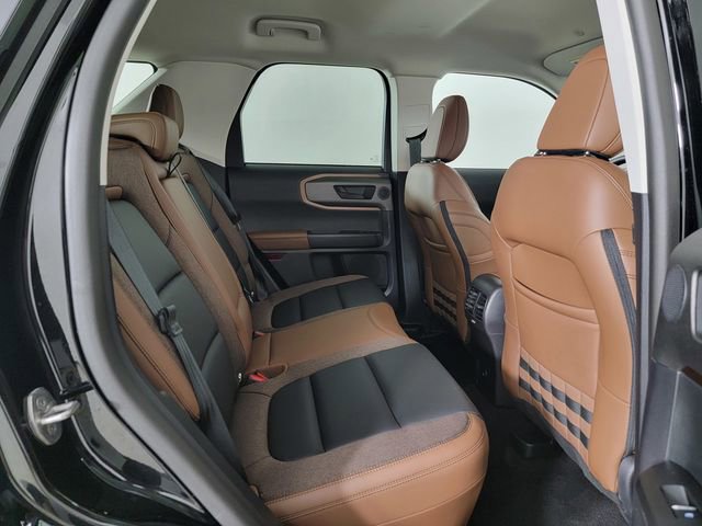 Certified 2025 Ford Bronco Sport Outer Banks w/ Outer Banks Tech Package+ AWD/4WD image 17