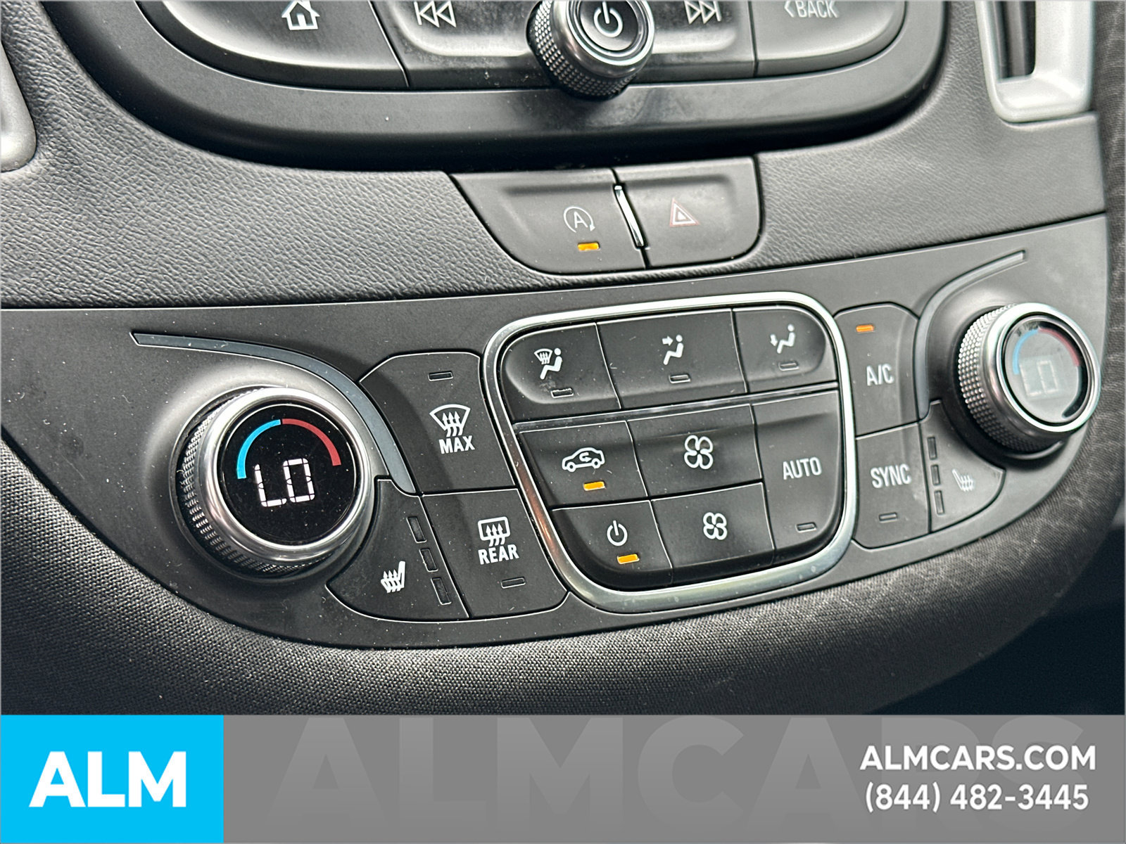 Used 2025 Chevrolet Malibu LT FWD image 32