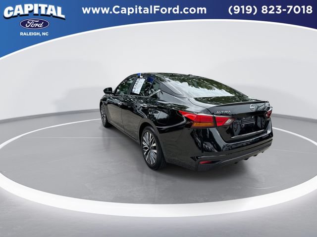 Used 2025 Nissan Altima 2.5 SV FWD image 6