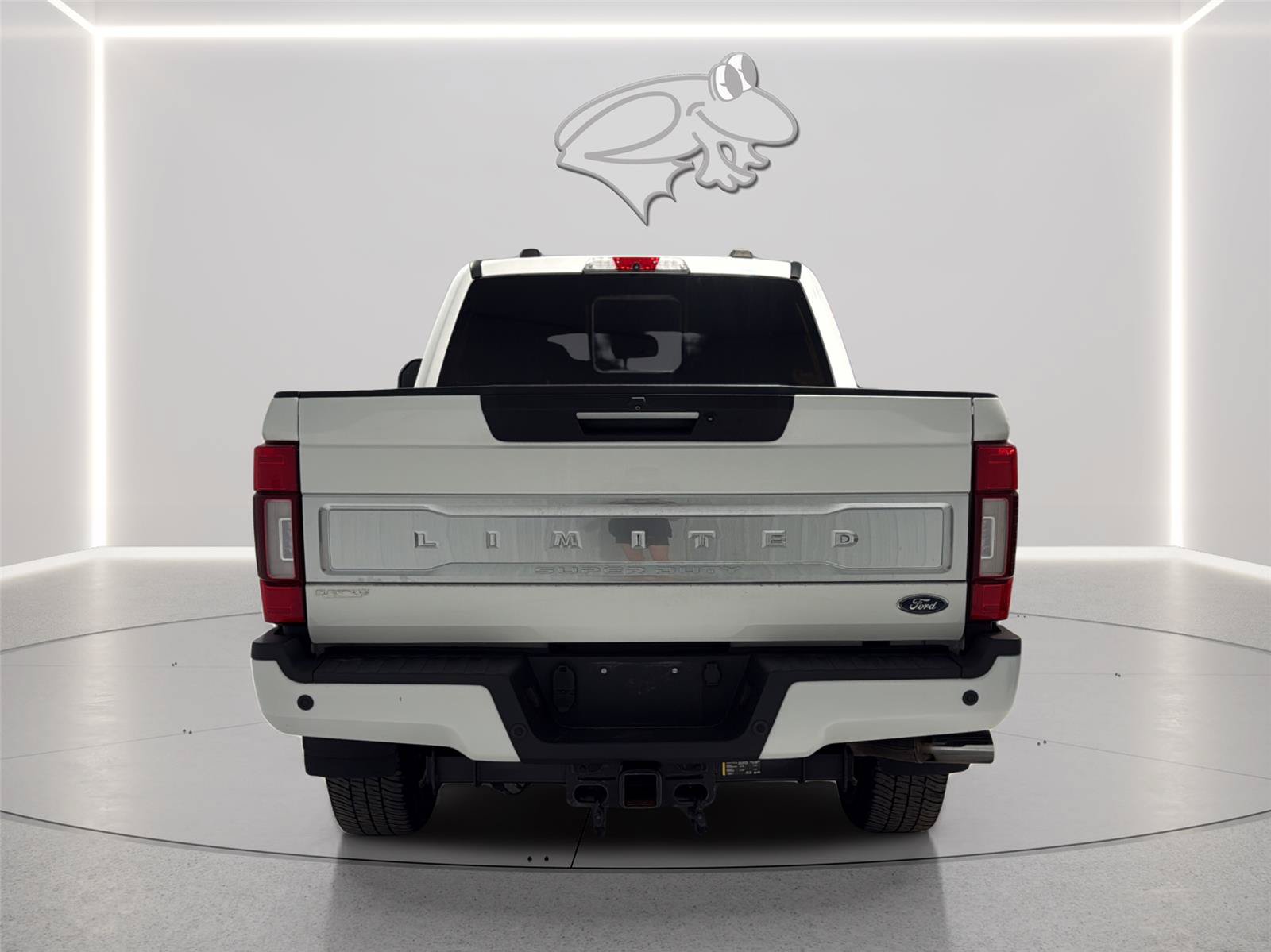 Certified 2022 Ford F250 Limited w/ FX4 Off-Road Package AWD/4WD image 4