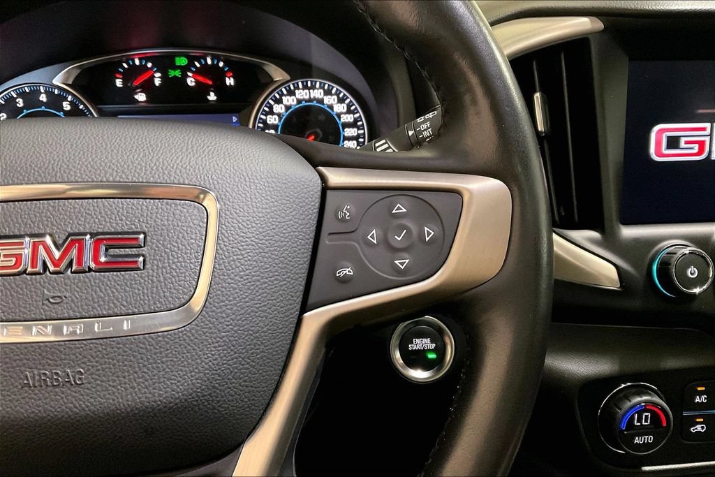 Used 2020 GMC Terrain Denali w/ GMC Pro Grade Package AWD/4WD image 18