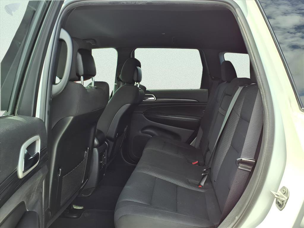 Used 2020 Jeep Grand Cherokee Laredo image 10