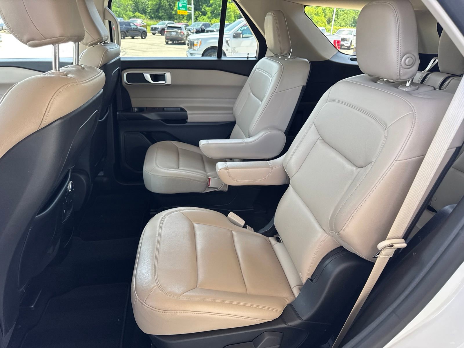 Certified 2020 Ford Explorer XLT AWD/4WD image 36