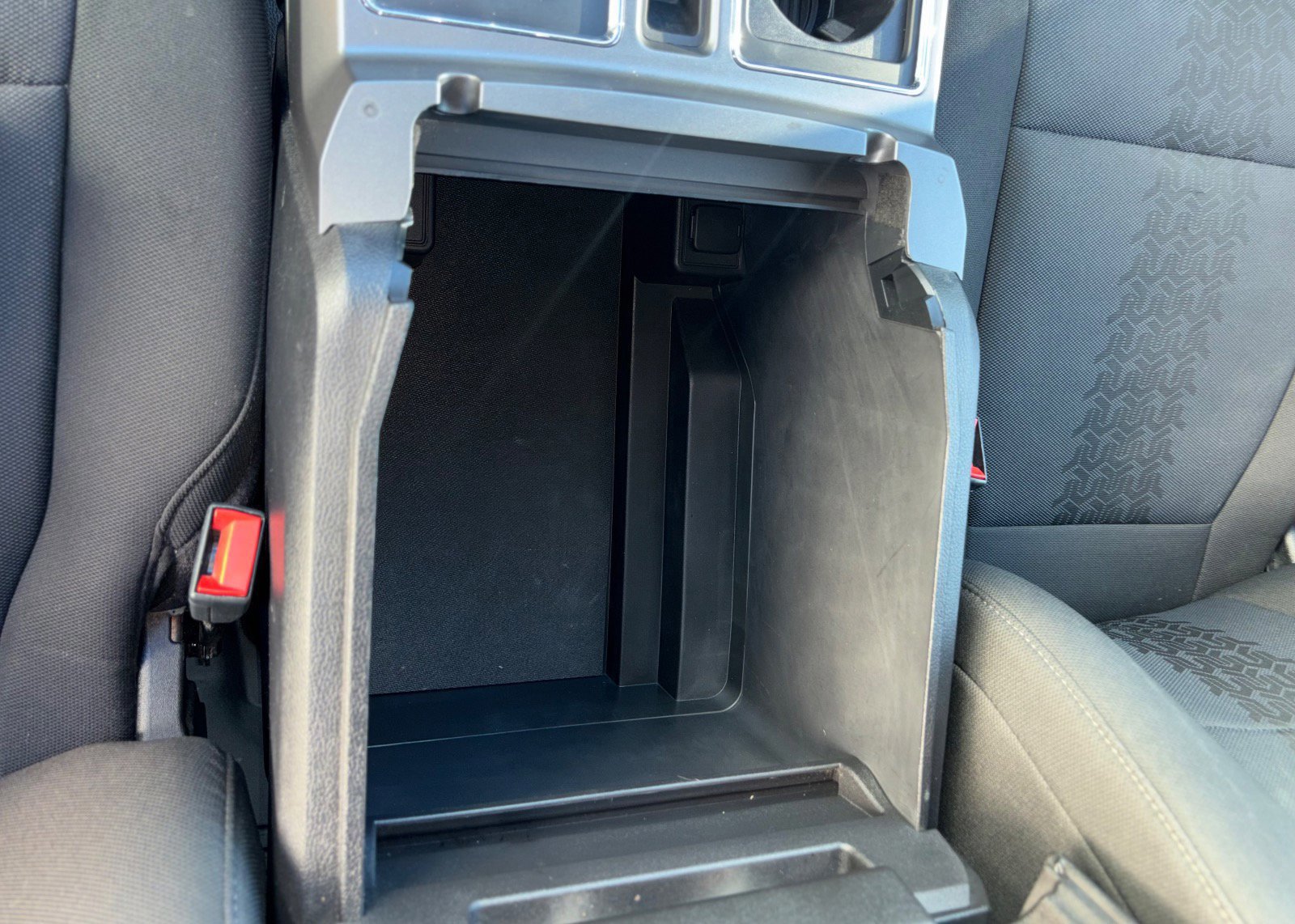 Certified 2020 Ford F150 XLT w/ Equipment Group 302A Luxury image 50