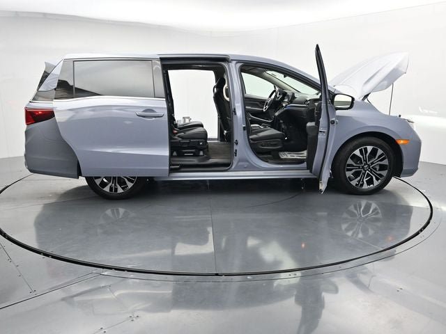 Used 2025 Honda Odyssey Elite image 41