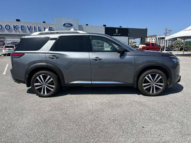Used 2024 Nissan Pathfinder Platinum w/ Cargo Package FWD image 3