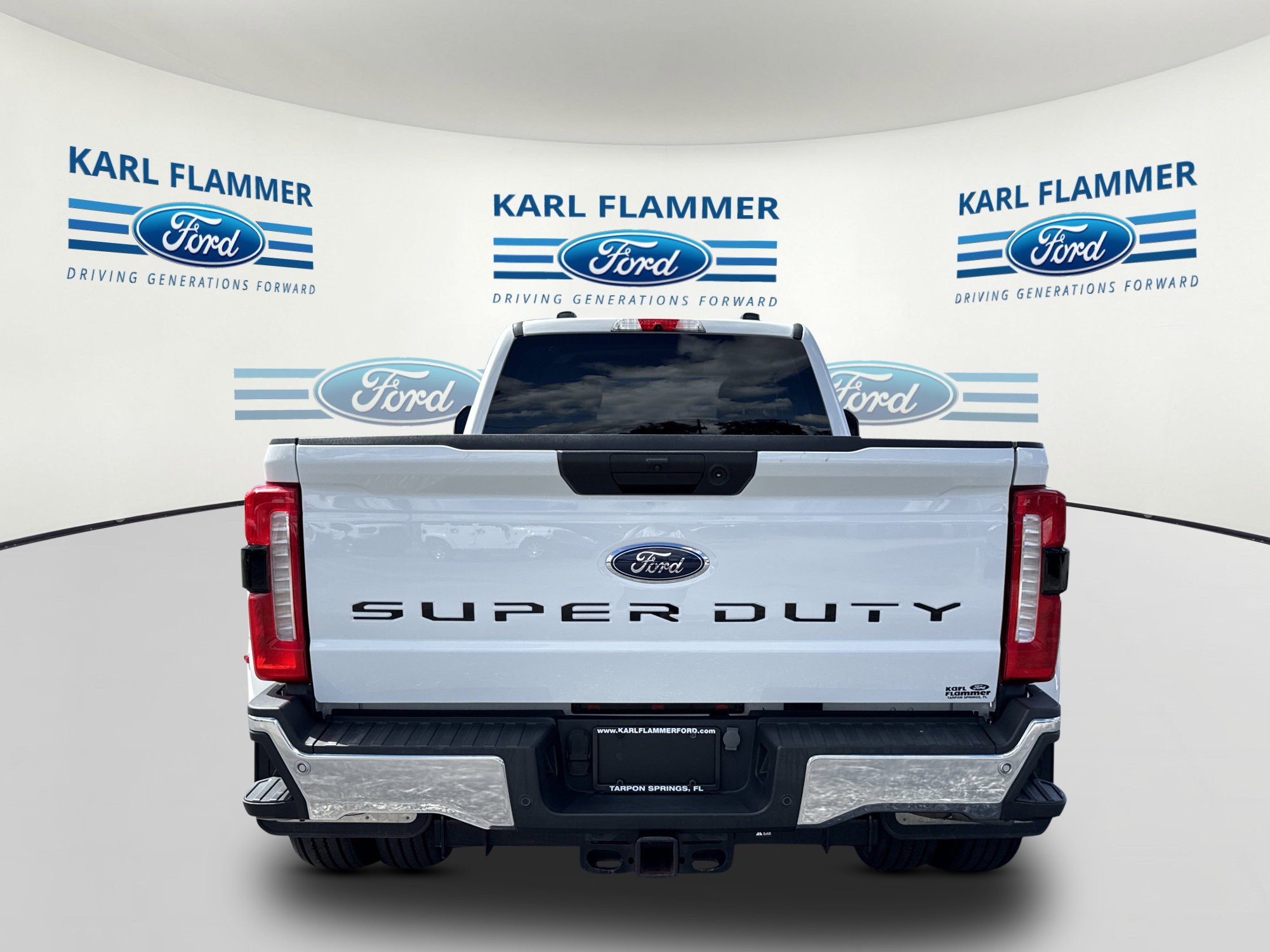 Certified 2023 Ford F450 XLT w/ 360-Degree Camera Package AWD/4WD image 4