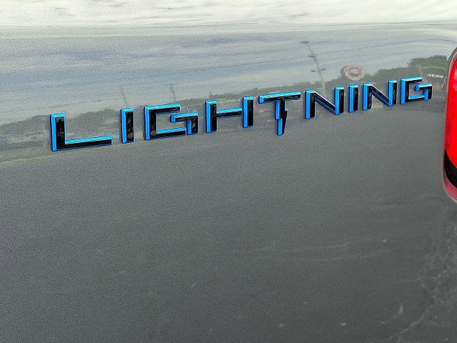 Certified 2022 Ford F150 Lightning Lariat image 30