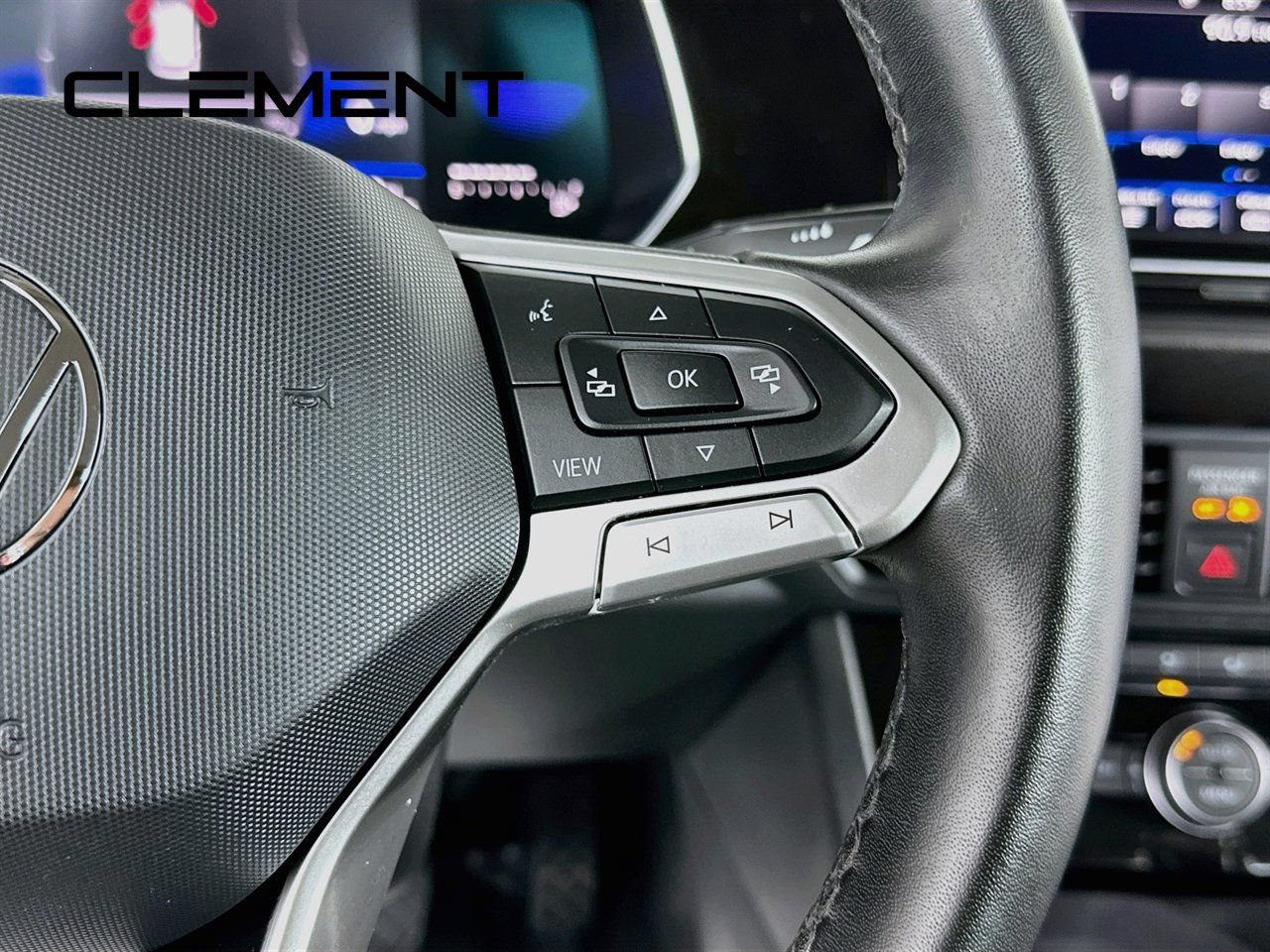 Used 2023 Volkswagen Jetta SE FWD image 17