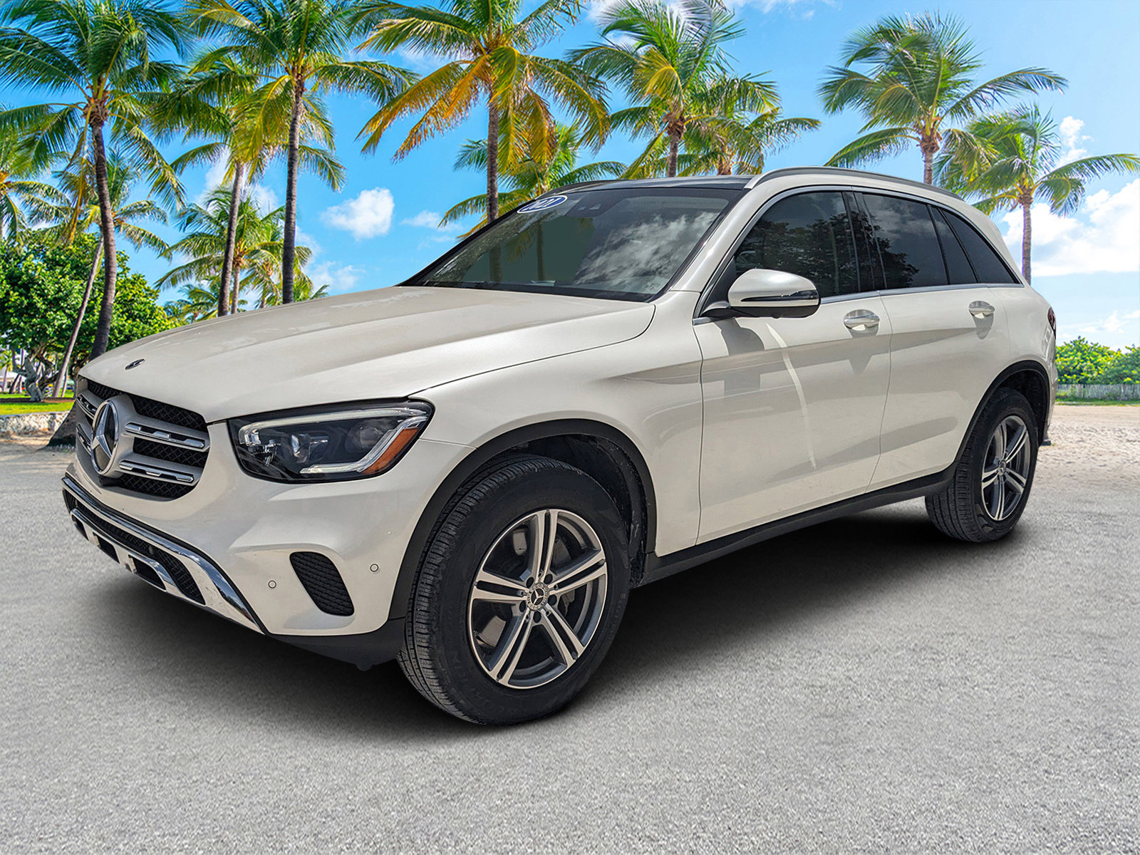 Used 2021 Mercedes-Benz GLC 300 4MATIC w/ Exterior Lighting Package image 6