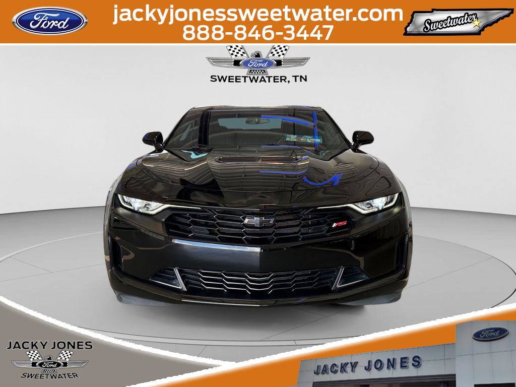 Used 2021 Chevrolet Camaro LT w/ RS Package RWD image 8