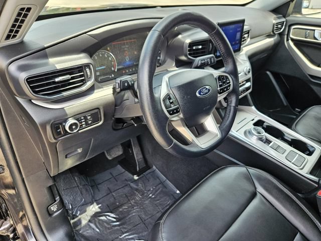 Certified 2023 Ford Explorer XLT w/ Equipment Group 202A RWD image 22