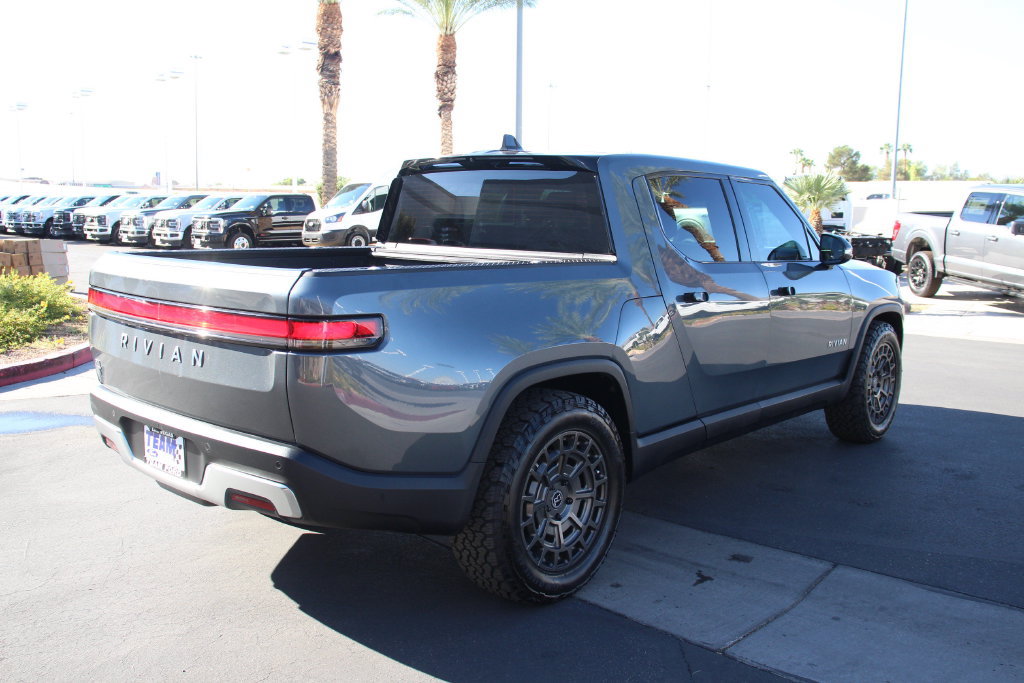 Used 2024 Rivian R1T Adventure Dual AWD/4WD image 8