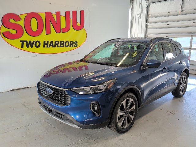 Certified 2023 Ford Escape Platinum AWD/4WD image 1