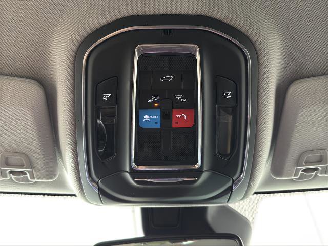 Used 2021 Jeep Grand Cherokee L Laredo w/ Luxury Tech Group I image 25