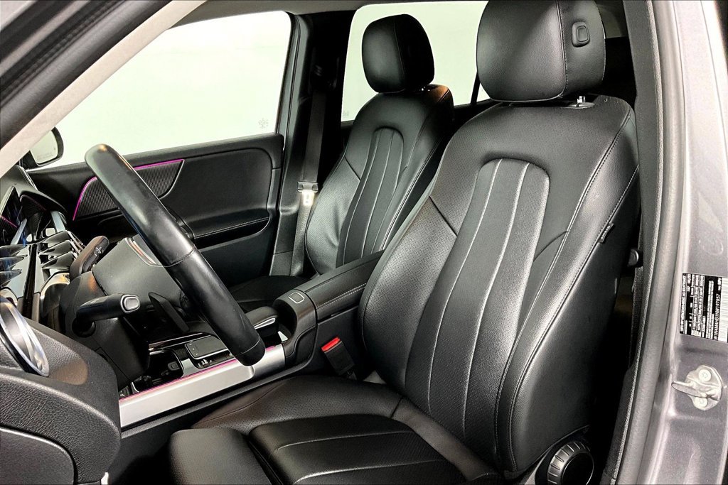 Used 2022 Mercedes-Benz GLB 250 4MATIC w/ Premium Package Lite image 25