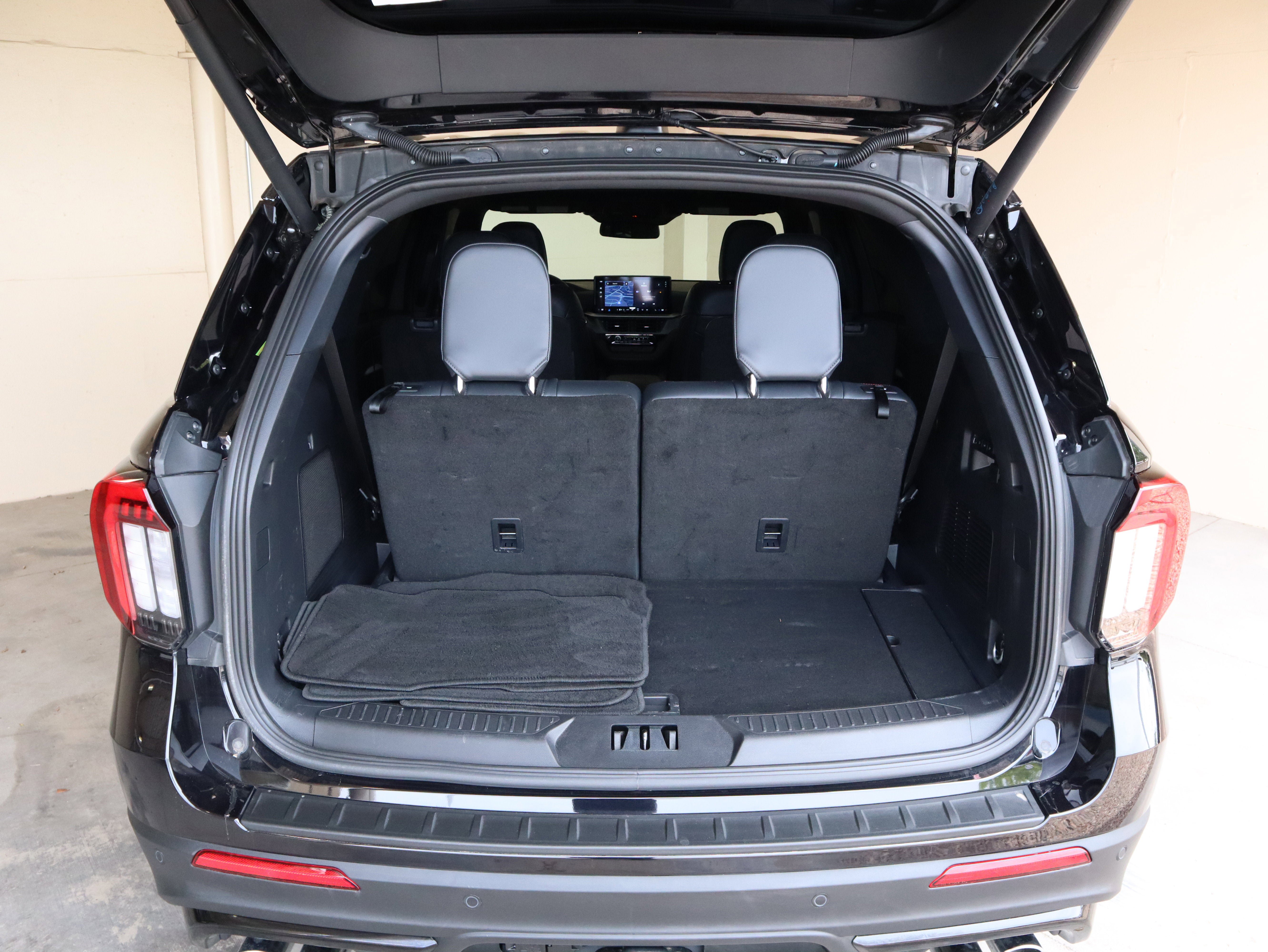 Certified 2025 Ford Explorer ST w/ Sun And Sound Package AWD/4WD image 48