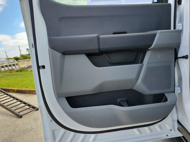 Certified 2024 Ford F550 2WD Crew Cab Super Duty image 13