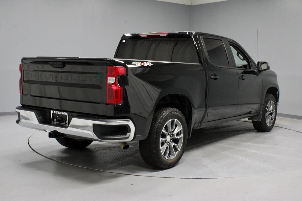 Used 2025 Chevrolet Silverado 1500 LT AWD/4WD image 11