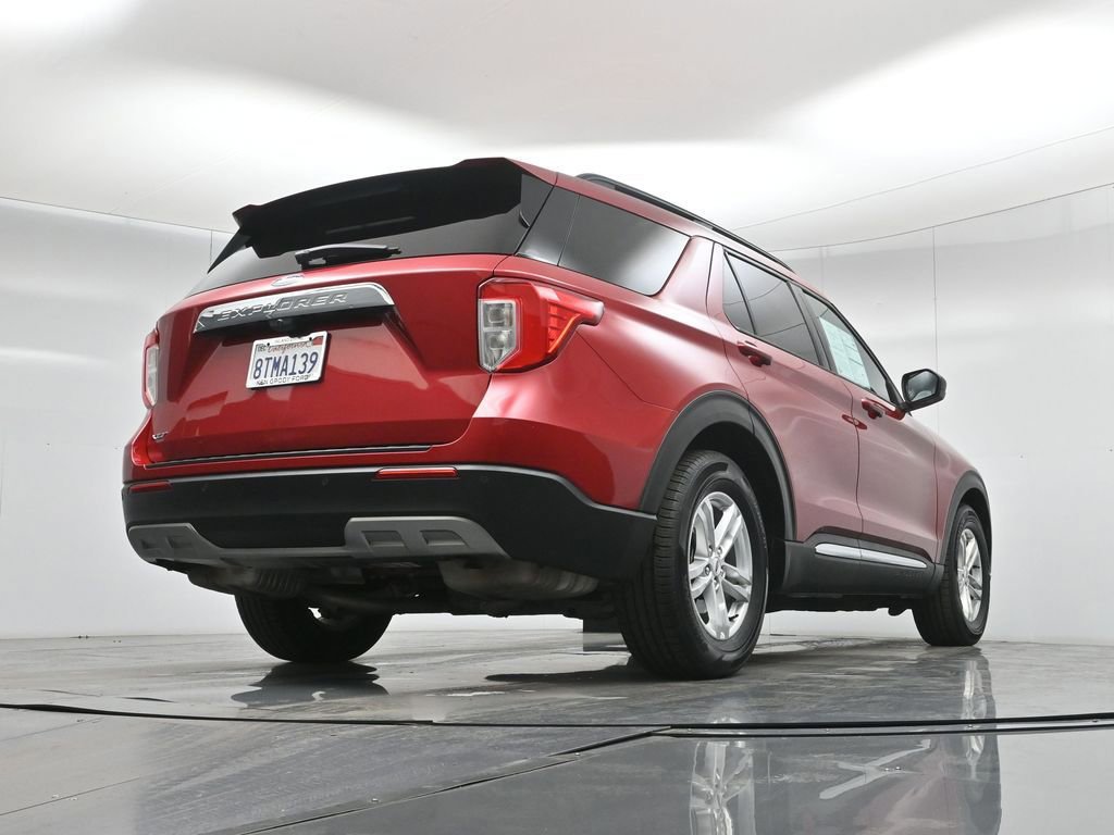 Certified 2021 Ford Explorer XLT image 18