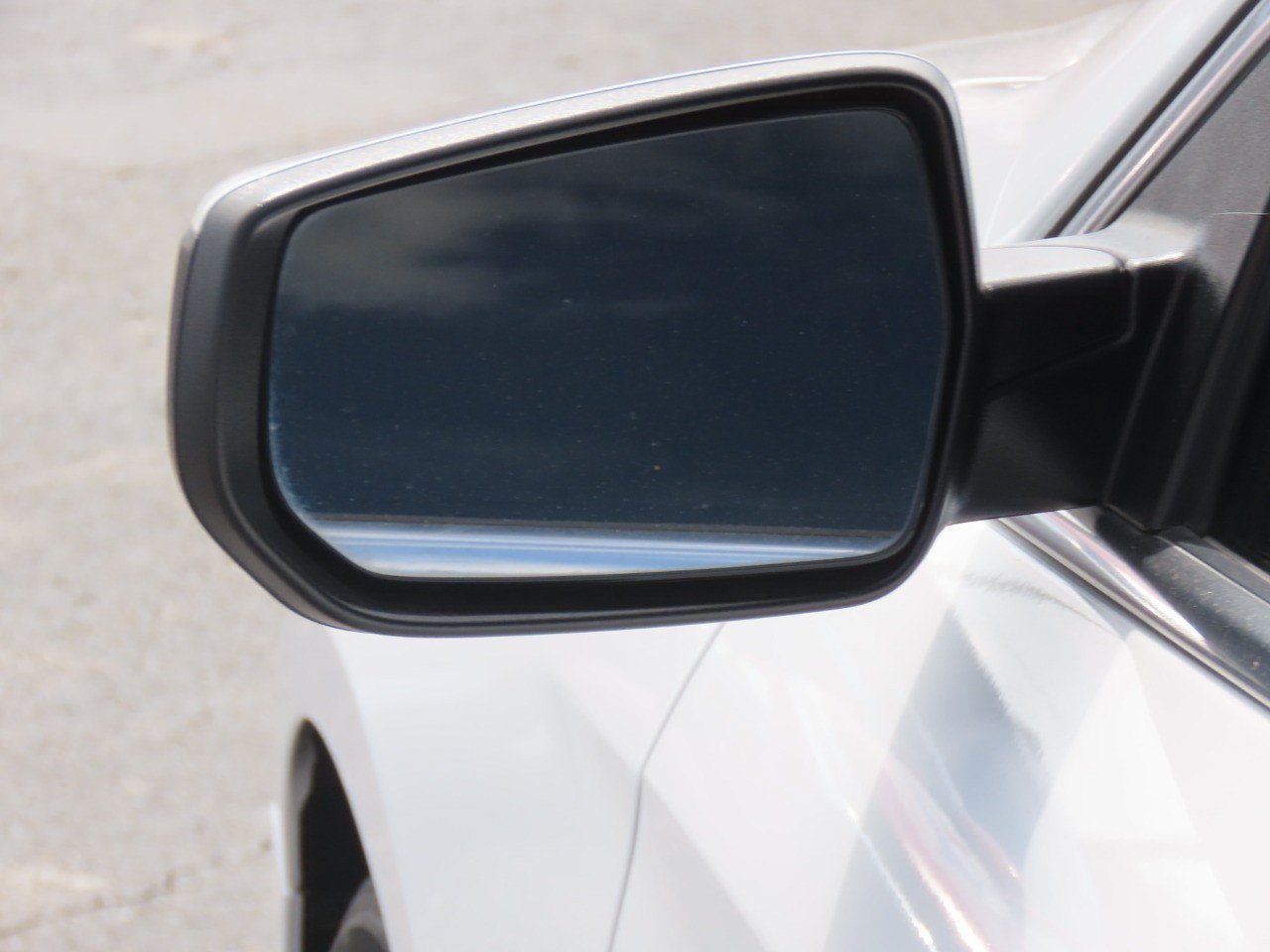 Used 2024 Chevrolet Malibu LT FWD image 15