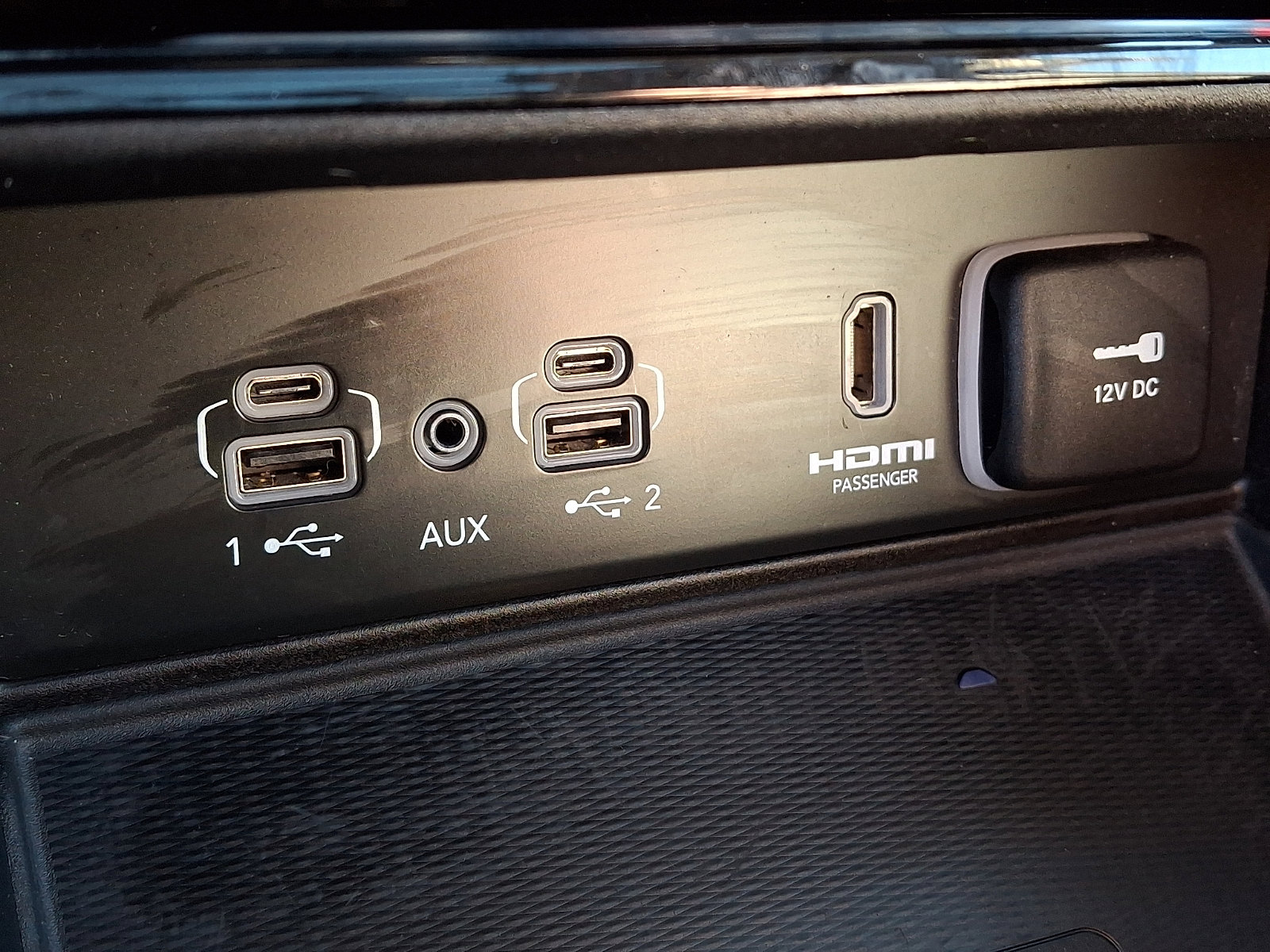 Used 2022 Jeep Grand Cherokee Limited 4xe w/ Luxury Tech Group II image 38