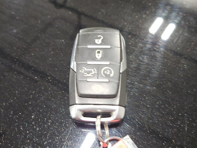 Used 2020 RAM 1500 Laramie AWD/4WD image 28