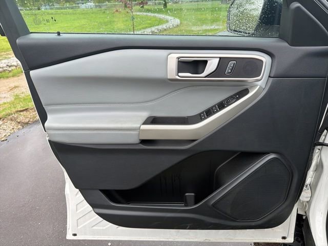 Certified 2023 Ford Explorer XLT w/ Equipment Group 202A image 27