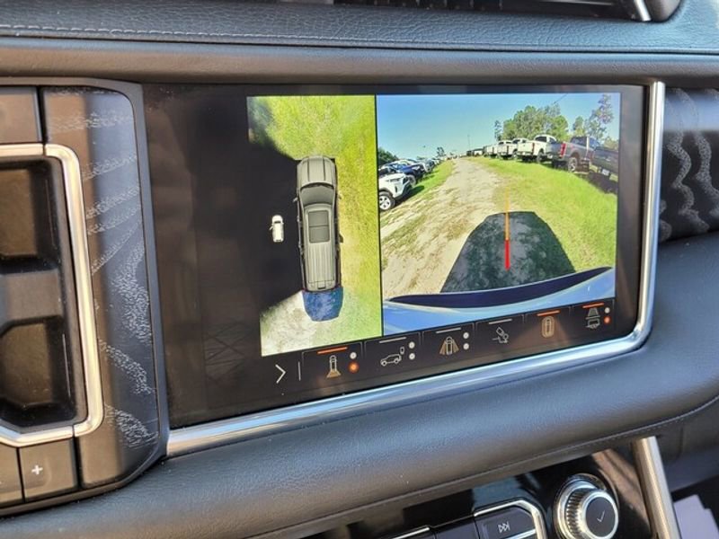 Used 2023 GMC Yukon Denali w/ Denali Reserve Package image 25