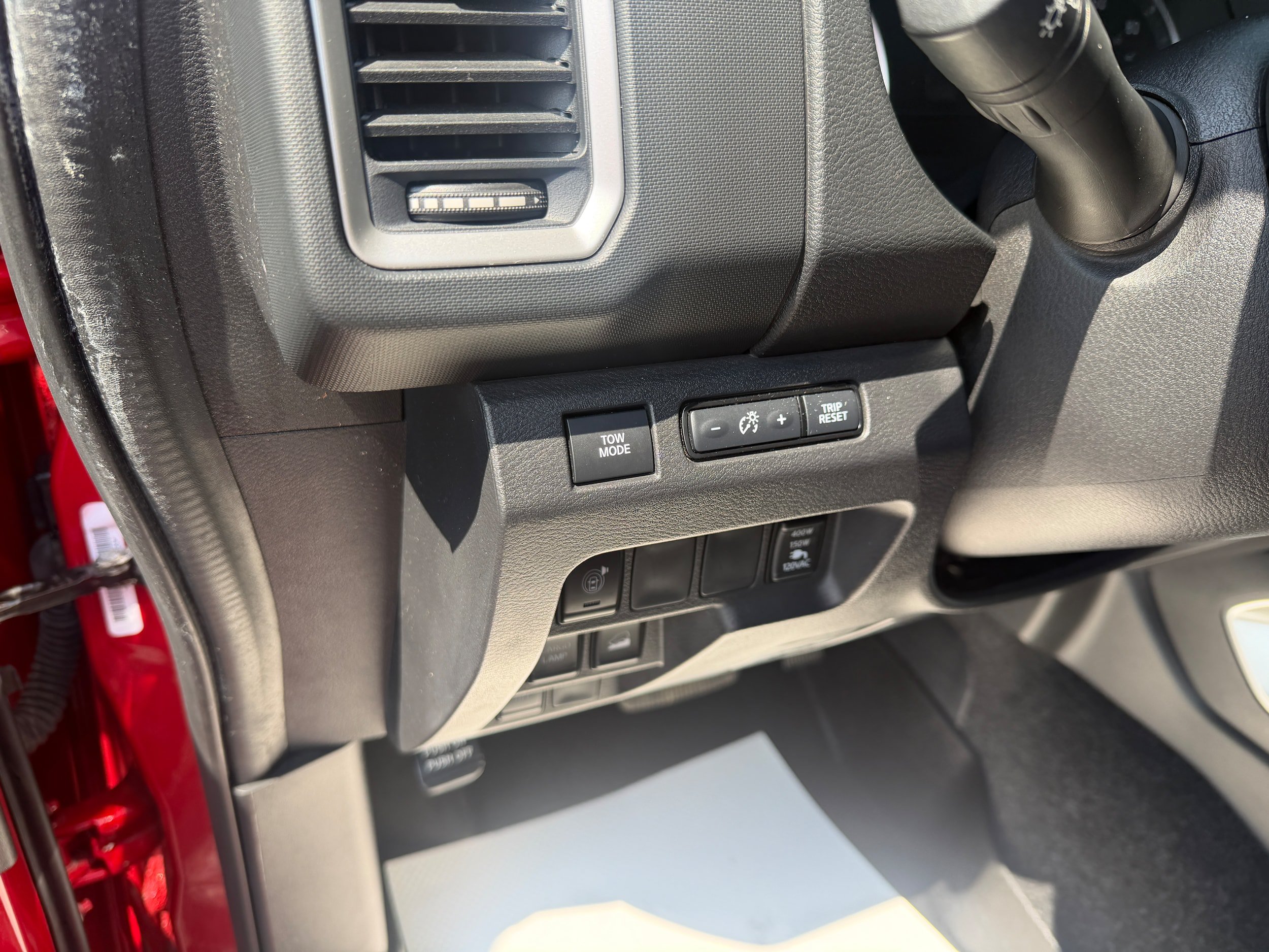 Used 2022 Nissan Frontier SV AWD/4WD image 18