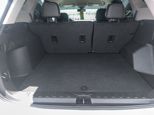 Used 2022 GMC Terrain SLT FWD image 8